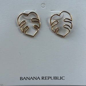 Banana Republic Monstera Leaf Earrings - never worn